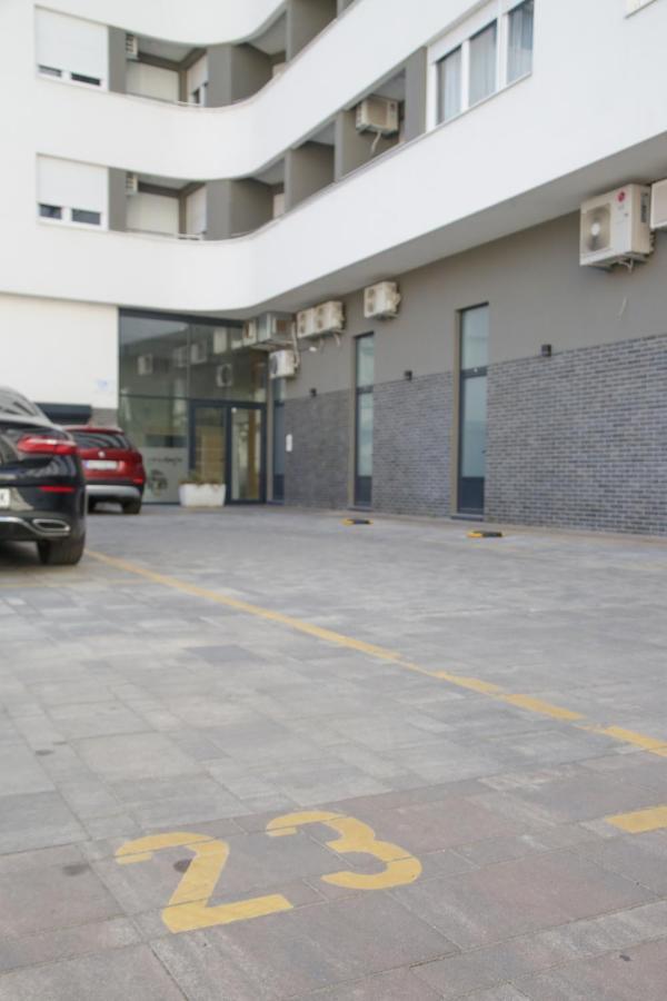 Supernova City Center - Free Private Parking Novi Sad Eksteriør bilde
